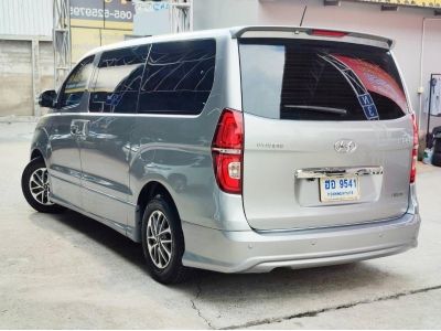 Hyundai H1 Deluxe 2.5 A/T ดีเซล ปี 2019 รูปที่ 2